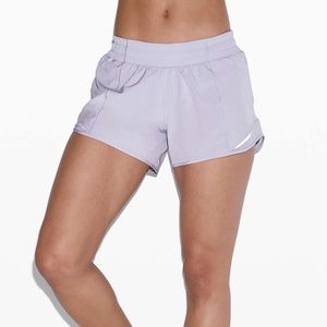 Lululemon Low Rise Hotty Hots 4 Inch